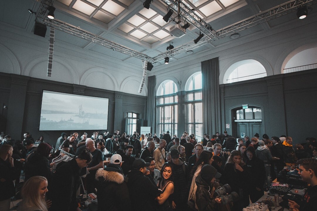 b2b conference speakers